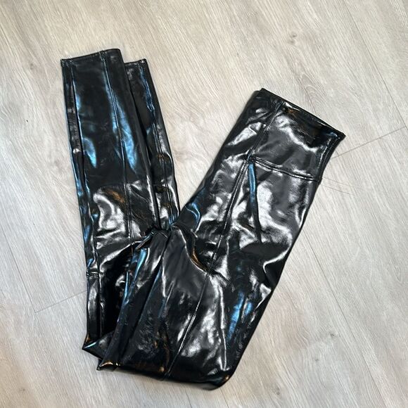 Spanx Faux Patent Leather Leggings in Classic Black Size S - Picture 14 of 16